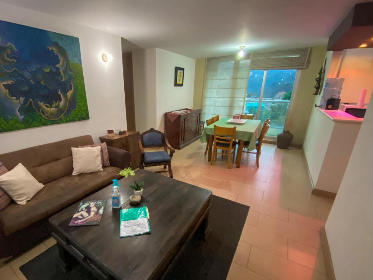 2 Rooms, 1 King Size Bed, 64" Smart Hdtv Gwatemala Zewnętrze zdjęcie