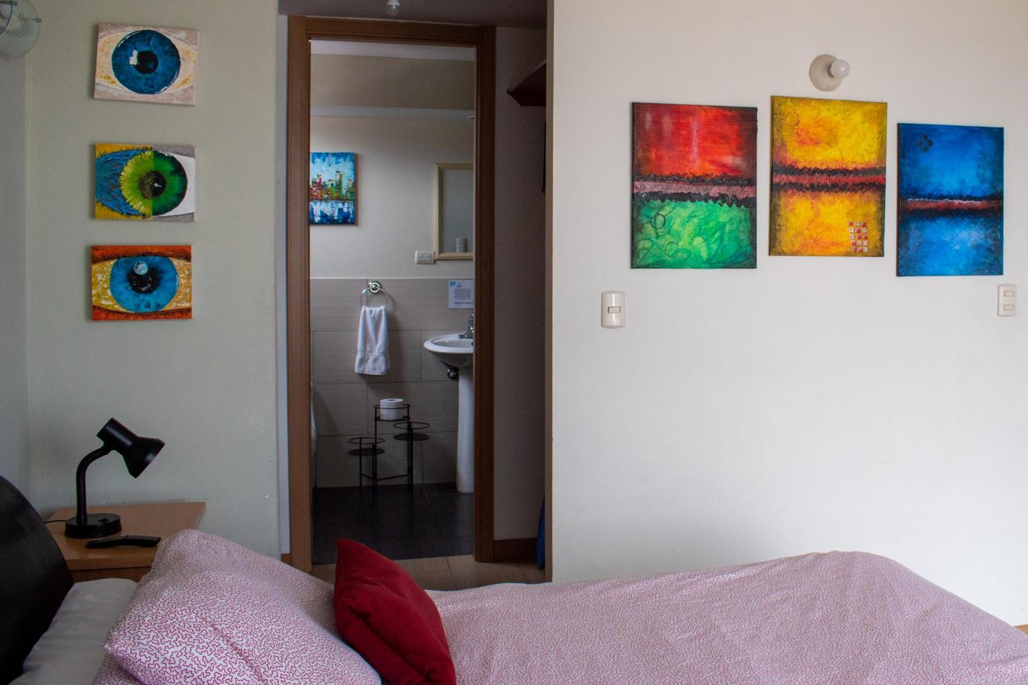 2 Rooms, 1 King Size Bed, 64" Smart Hdtv Gwatemala Zewnętrze zdjęcie